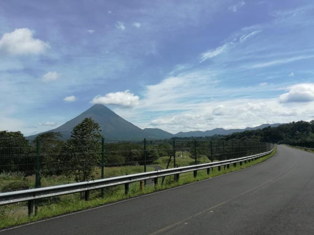 Casona Rustica & Bungalow La Fortuna Esterno foto
